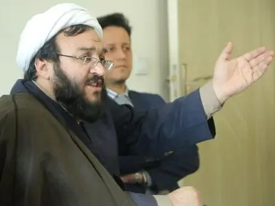 انتقاد شدید رئیس ستاد انتخابات حزب دفاع از ایثارگران از رائفی‌پور