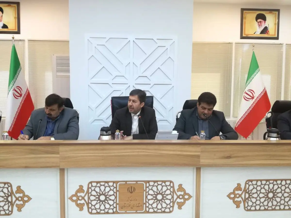 روند اقدامات قرارگاه در مناطق سیل زده خوزستان شتاب گرفته است/ عمده زمین های کشاورزی در مناطق سیل زده آماده کشت شده اند/ روند ثبت پروندهای سیل زدگان کند است