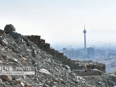 ماجرای ساخت‌وسازهای گاه‌وبی‌گاه در زمین‌هایی که سرنوشت آنها روی هواست/ مدیریت شهری تهران: به هیچ وجه اجازه ساخت‌وساز نمی‌دهیم + عکس 