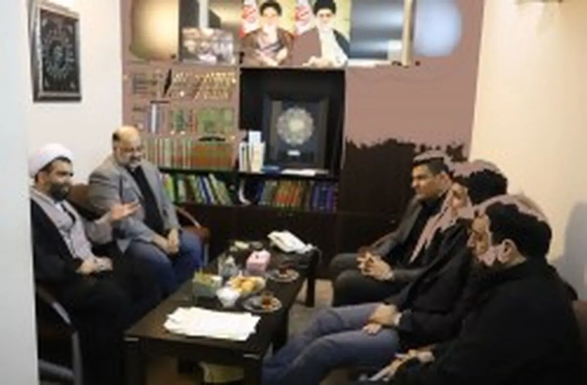 دیدار مدیران و مسئولان موسسه ورزش و تفریحات سالم با امام جمعه کیش