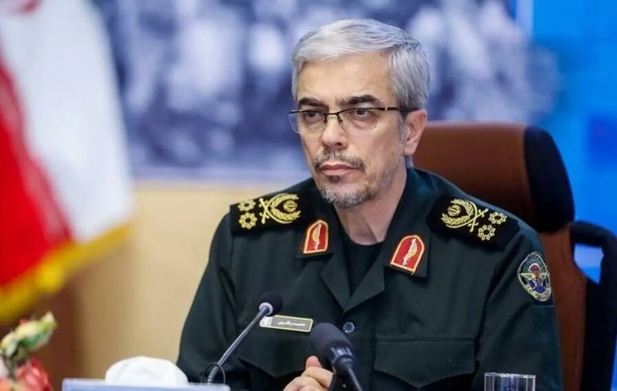 گفت‌وگوی تلفنی سرلشکر باقری با وزیر دفاع جمهوری آذربایجان