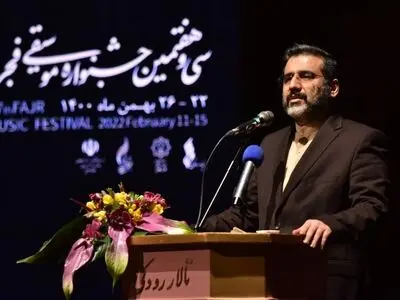 برنامه پاسداشت برگزار شد/ با حضور وزیر ارشاد و دیگر مسئولان سازندگان آثار برای شهید سلیمانی مورد تقدیر قرار گرفتند