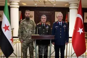 دیدار فرمانده نیروی هوایی ارتش سوریه با فرماندهان ارتش ترکیه 