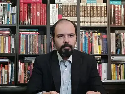 به‌رغم رشد راست رادیکال، همچنان راست میانه نیروی اصلی اروپا است/ افول محبوبیت لیبرال‌ها در پاریس