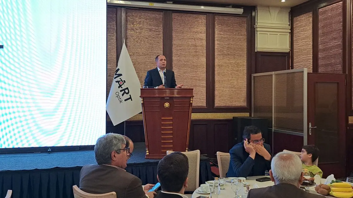 دستیابی به آرمان‌ها حتما به تغییر در روندهای کنونی نیاز دارد/ با مشارکت در انتخابات باید گفتمان تغییر شرایط موجود را برگزینیم