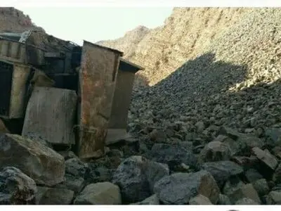 کشته شدن ۲ کارگر بر اثر واژگونی کامیون در شرکت آلومینای ایران در جاجرم 
