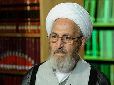 صحیفه سجادیه در مدارس دانشگاه‌ها و حوزه‌های علمیه تدریس شود