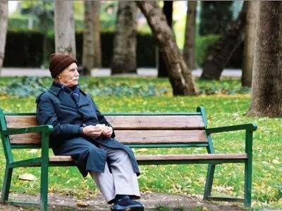 احتمال توقف اجرای همسان‌سازی مستمری‌ها/ نمایندگان مجلس به ناحق تامین اجتماعی را نشانه رفته‌اند/ شیوه تامین منابع "کالابرگ الکترونیک" اخلاقی نیست