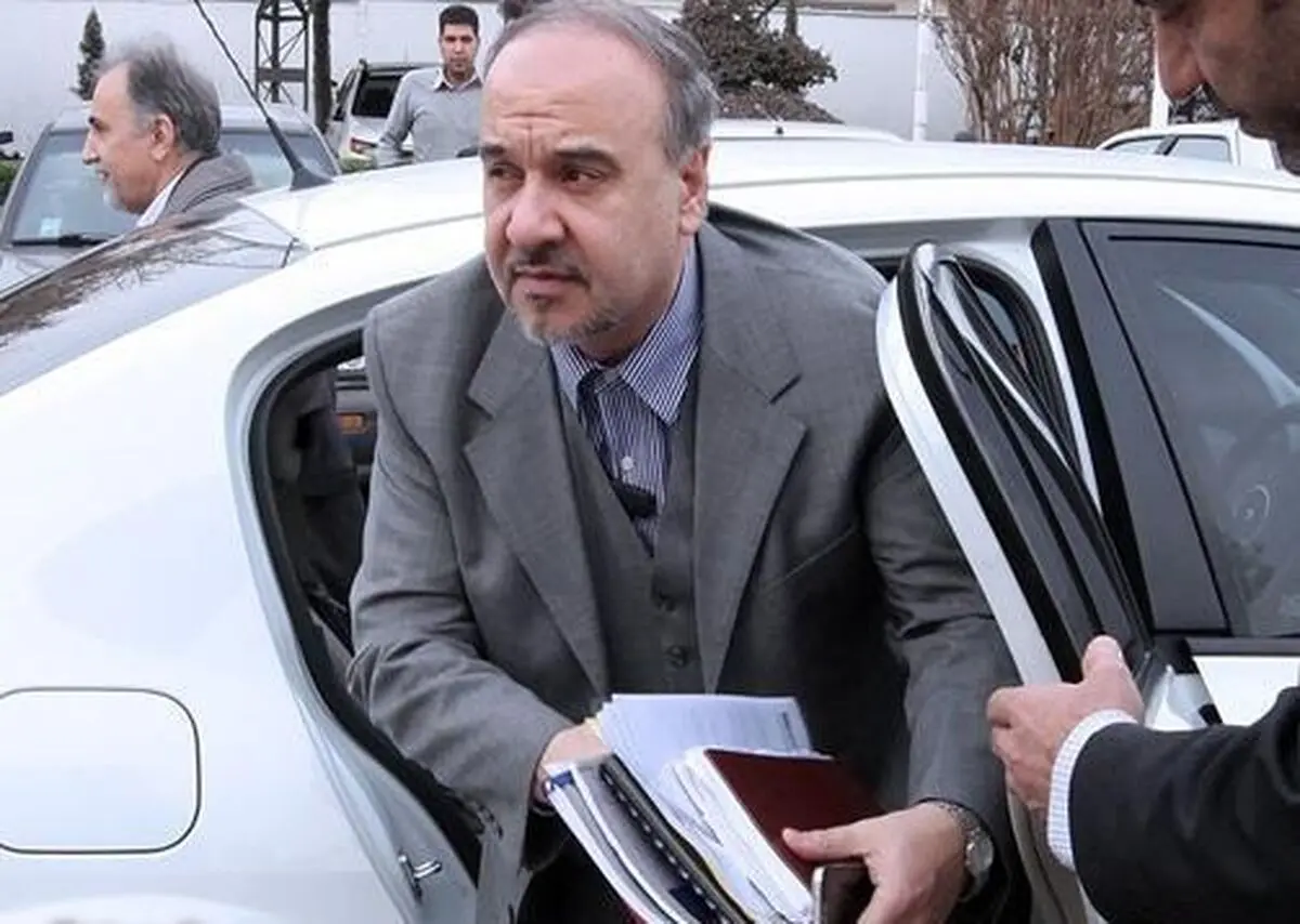 خبر خوش وزیر ورزش به بازیکنان سرباز در استقلال و پرسپولیس
