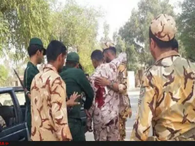 فکر کردیم صدای تیراندازی، مانور است/ یکی از تروریست‌ها با لباس شخصی و خشاب کلاش کشته شده بود