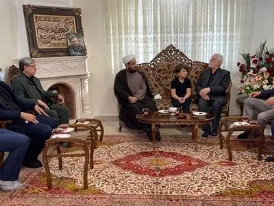 حضور نماینده رئیس‌جمهور در منزل شهید صیادخدایی
