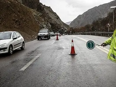 جاده های کرمانشاه لغزنده است/ رانندگان احتیاط کنند