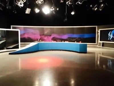 بررسی چالشهای تحول محتوای آموزشی  در «پرسشگر»