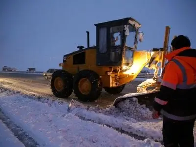 عملیات برف‌روبی 35 هزار کیلومتر باند از محورهای مواصلاتی استان مرکزی