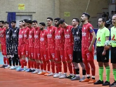 یک تیم لیگ برتری در آستانه انصراف
