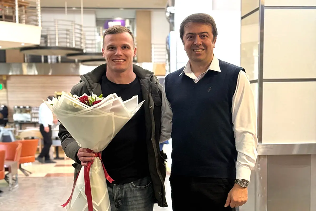 خرید جدید پرسپولیس وارد تهران شد