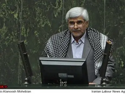 فرهادی طلسم وزارت علوم را شکست