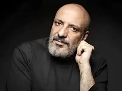 خوانندگی امیر جعفری در برنامه نوروزی سال 1373/ فیلم
