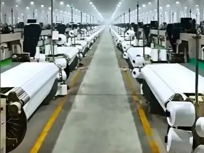 کارخانۀ پوشاک تمام رباتیک چین بدون حضور انسان! + فیلم