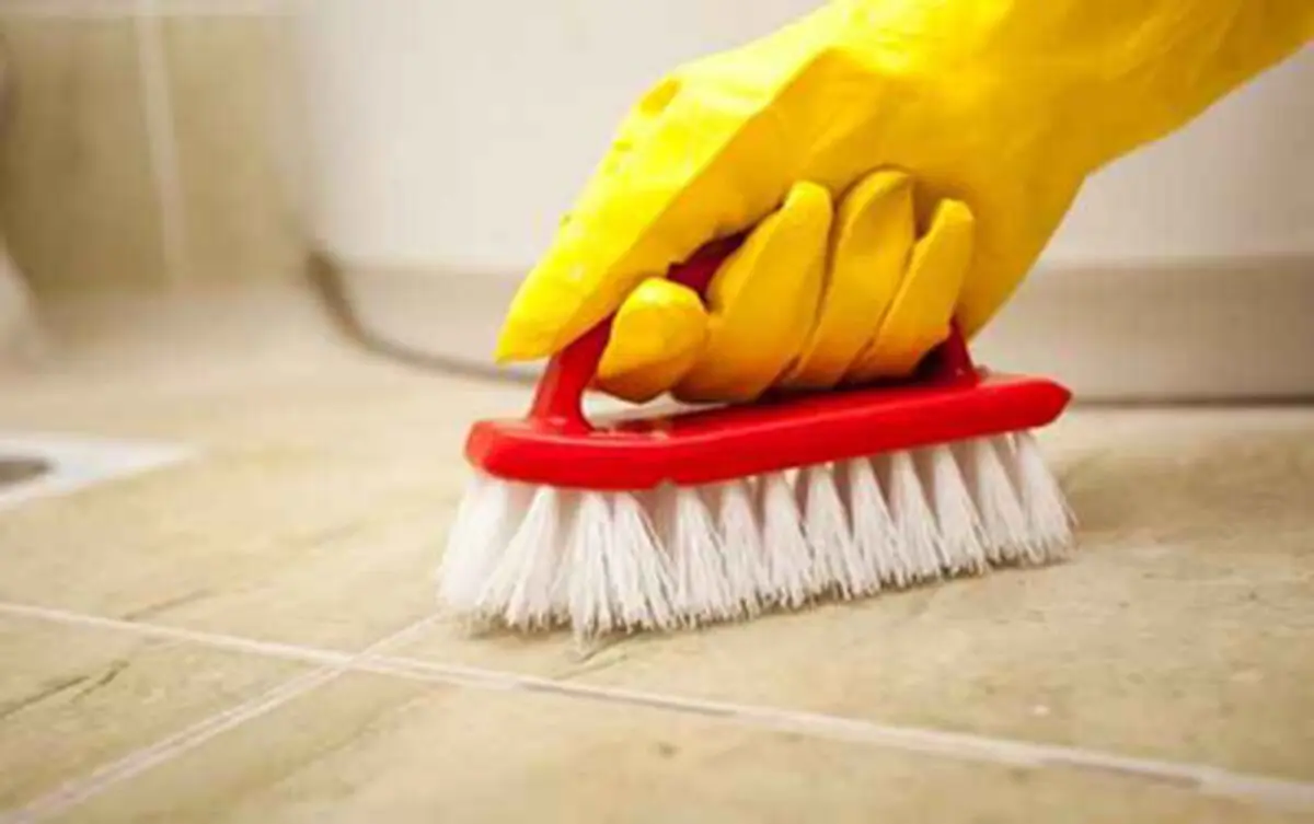 برق انداختن کاشی های حمام و سرویس بهداشتی