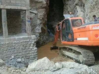 شمارش معکوس برای نابودی چشمه بل