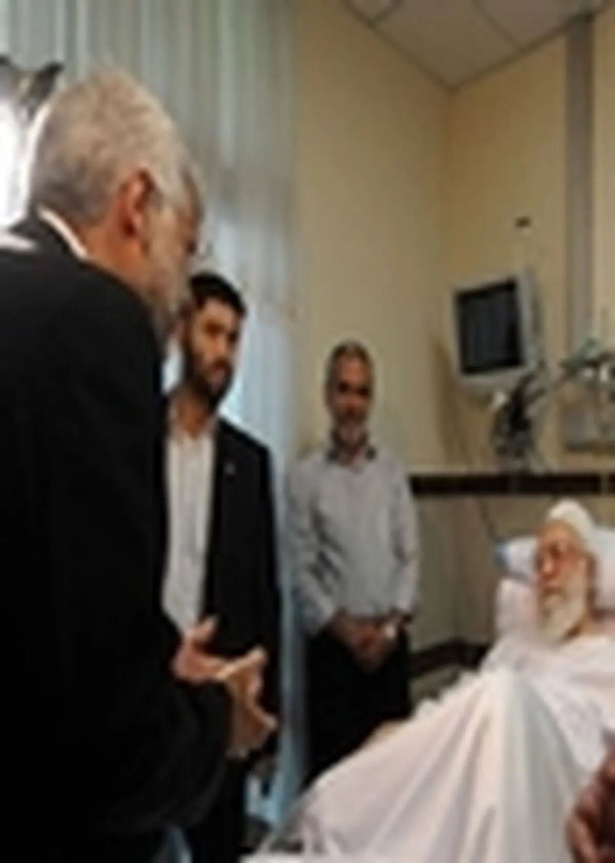 سعید جلیلی از رهبر انقلاب عیادت کرد