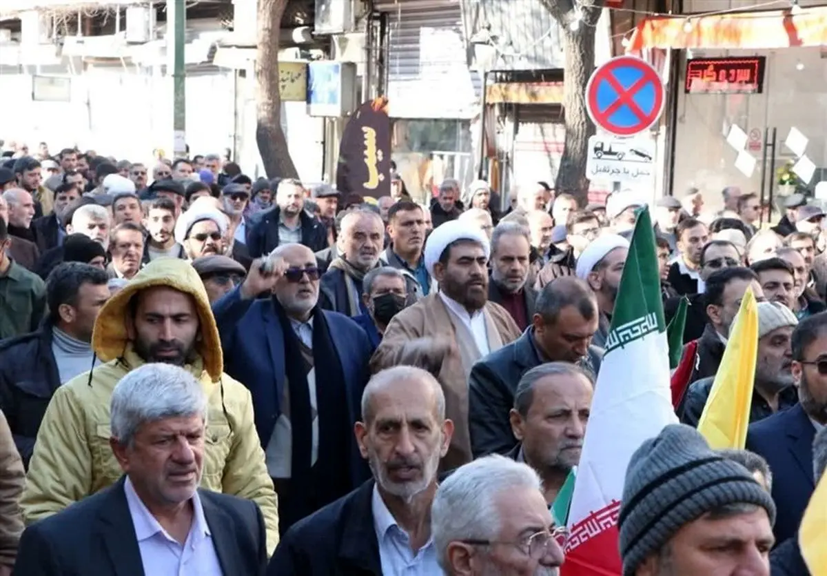 نمازگزاران تهرانی در راهپیمایی «جمعه نصر» شرکت کردند