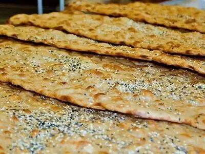 قیمت جدید نان تا چند روز آینده ابلاغ می‌شود/ بساط نان چند نرخی برچیده شود