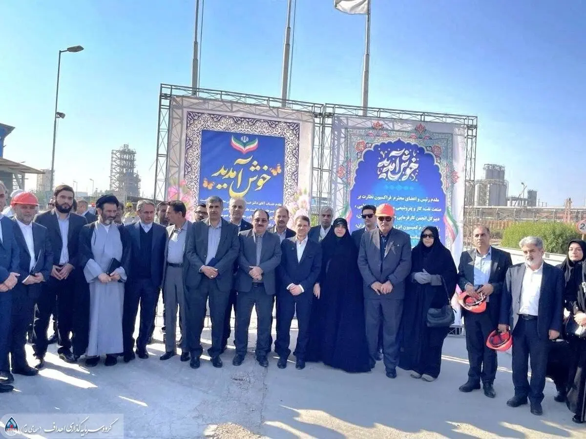 بازدید جمعی از نمایندگان مجلس و معاونان وزرا از پتروشیمی نخل آسماری