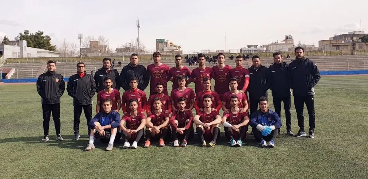 فدراسیون برنامه ای برای تیم های پایه ندارد/ برخی از بازیکنان بی کیفیت با پول فوتبالیست شدند