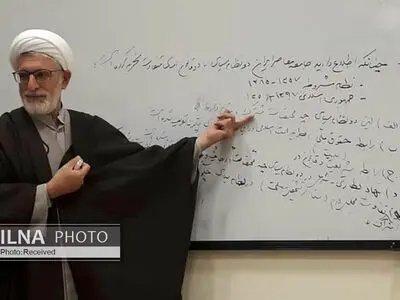 مهم‌ترین پروژه فیرحی گسترش ادبیات صلح در جامعه ایرانی بود/ تلاش کرد فقه را از صورت‌بندی‌های موید استبداد سیاسی نجات دهد/ هرچه عمیق‌تر می‌شد بیشتر مورد انتقاد قرار می‌گرفت/ با بازخوانی متون گذشته به دنبال پاسخ به مشکلات امروز بود/ با انسداد سوگواری مواجهیم