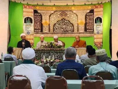 پیامبر اسلام بشر را از یوغ جهالت نجات بخشید