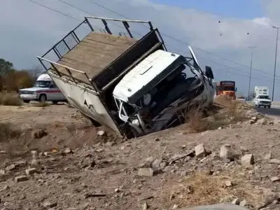 راننده کامیون در اتوبان قزوین به زنجان کشته شد