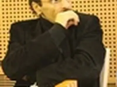 هرگز به مخاطبم رشوه نمی‌دهم!