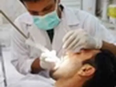 بیش از دویست هزار خدمات عمومی دندانپزشکی به مردم کاشان ارائه شده است