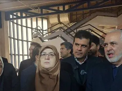 بازدید جمعی از اعضای هیات دولت از نمایشگاه «ایران ساخت»