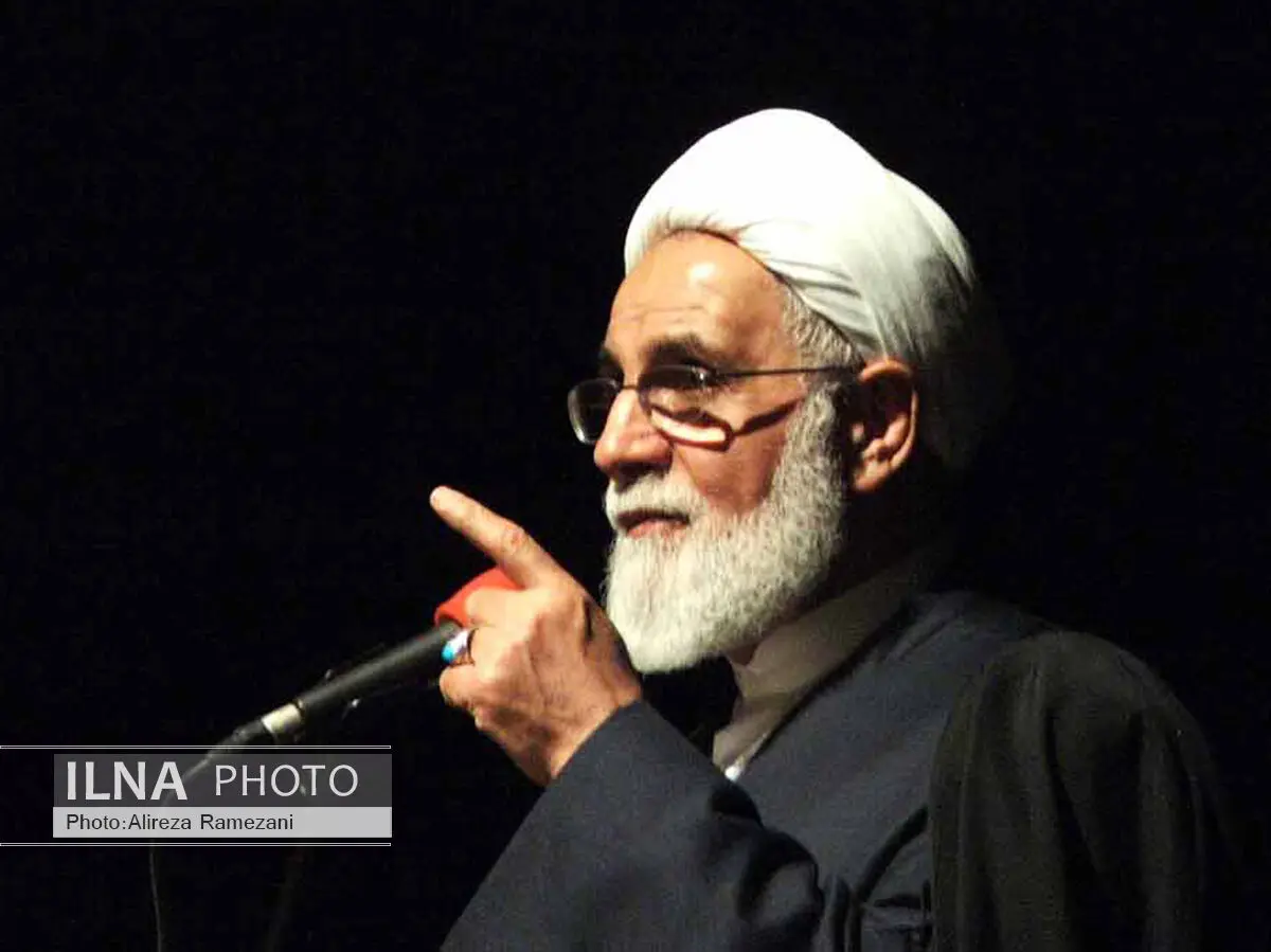 امریکا و انگلستان با حمایت از گروه‌های افراطی درصدد اسلام هراسی هستند