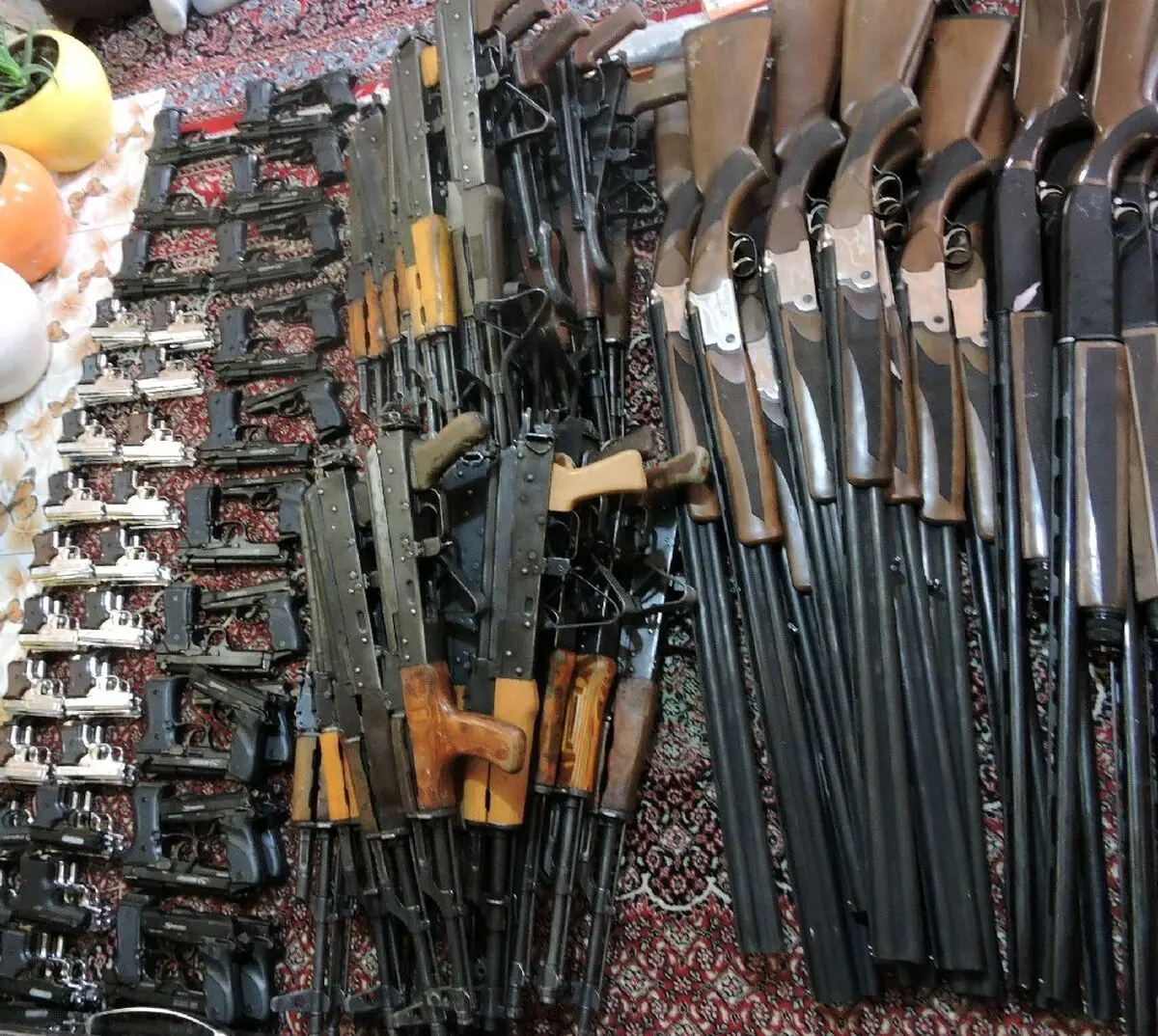 باند قاچاق اسلحه و مهمات در محور مرزی ازگله منهدم شد