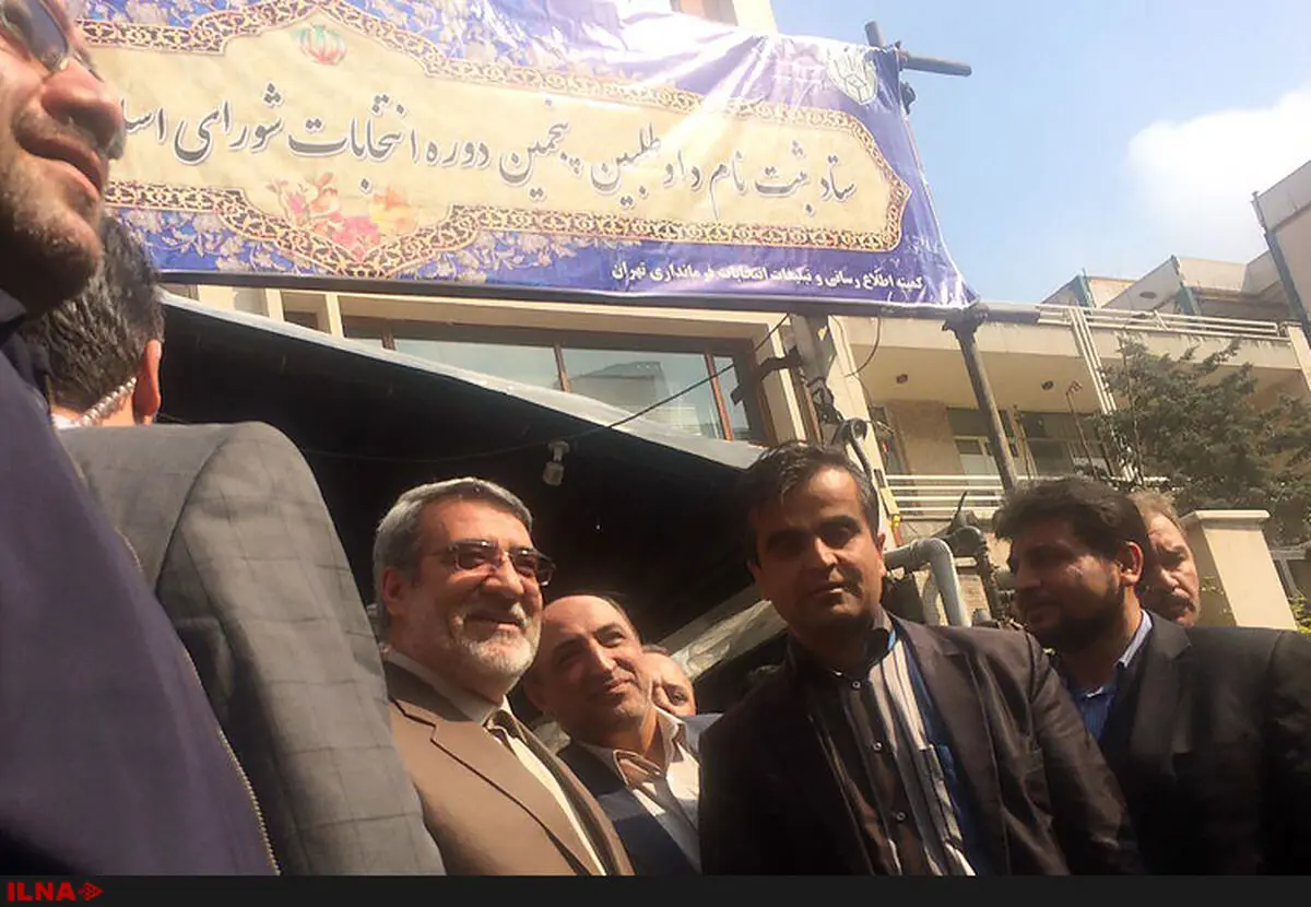 وزیر کشور از ستاد انتخابات شورای شهر تهران بازدید کرد
