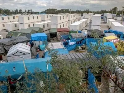 جا‌به‌جایی بیش از ۲ هزار پناهجو در روز اول تخلیه "اردوگاه کاله"