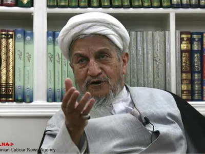 واکنش آیت‌الله صانعی به جنایات غیر انسانی در میانمار