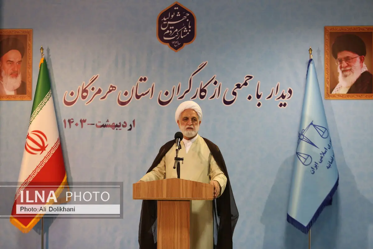حکومت وظایف و مسئولیت‌هایی را در قبال کارگران بر عهده دارد