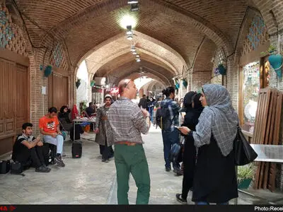 بازارگردی به سبک و سیاق قاجار/ بازار عودلاجان رقیبِ سرسختِ پاساژ پروانه