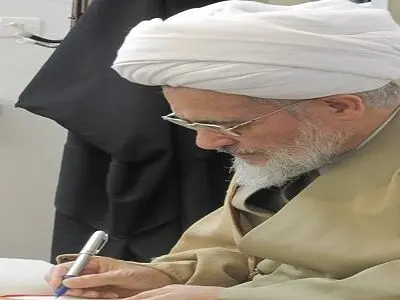 آیت الله بیات زنجانی به رئیس جمهور تسلیت گفت