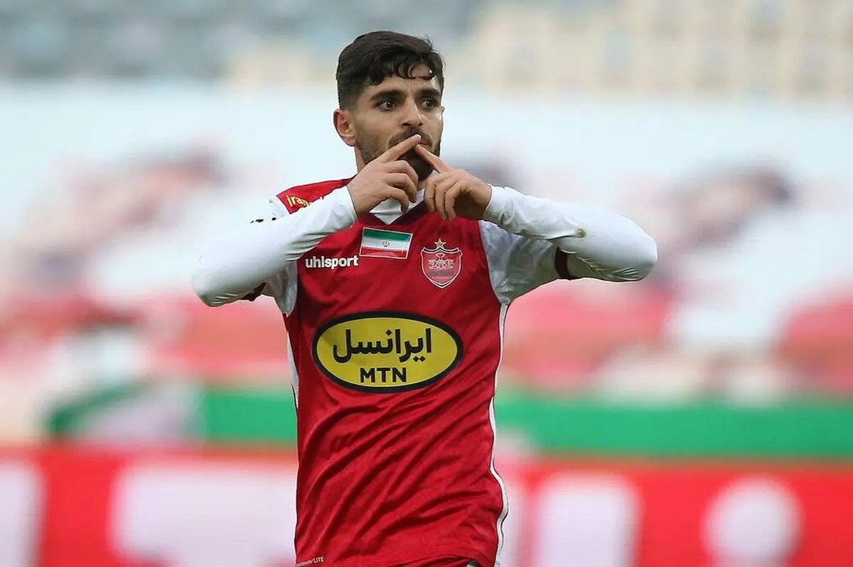 ستاره پرسپولیس با زانوبند تمرین می‌کند