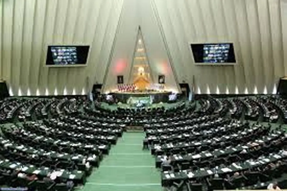 
وزارت نفت مجاز به انتشار ۳ میلیارد دلار اوراق ارزی و ریالی شد
