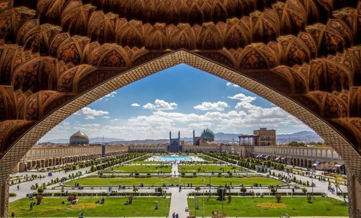 گردشگری اصفهان با مشکلات زیادی روبرو است/ نبودِ زیرساخت‌های کافی و مناسب گردشگری در اصفهان