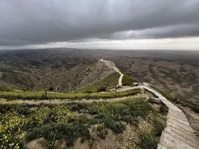 سفر به گورستان مرموز و باستانی خالد نبی