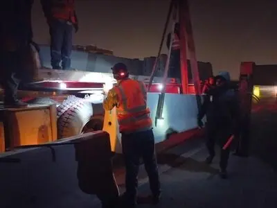 جای‌گذاری نیوجرسی به جای گاردریل در بزرگراه امام علی (ع)/ گاردریل‌ها در مواردی موجب قطع عضو رانندگان می‌شود