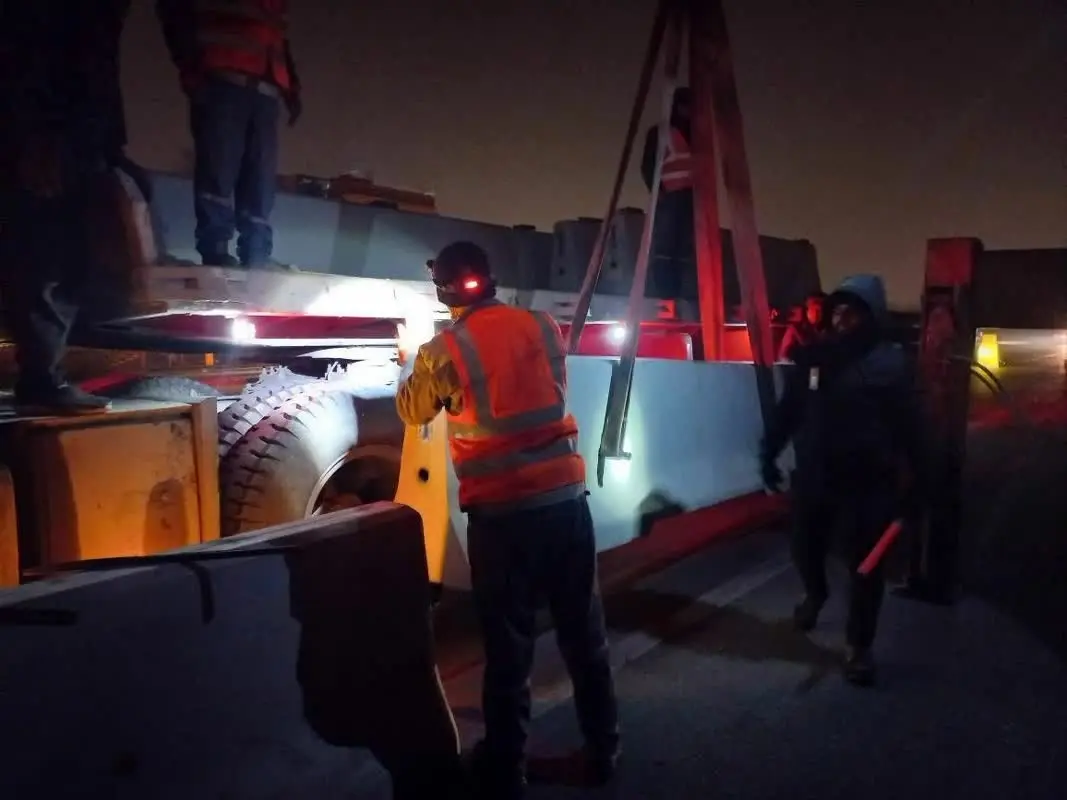 جای‌گذاری نیوجرسی به جای گاردریل در بزرگراه امام علی (ع)/ گاردریل‌ها در مواردی موجب قطع عضو رانندگان می‌شود